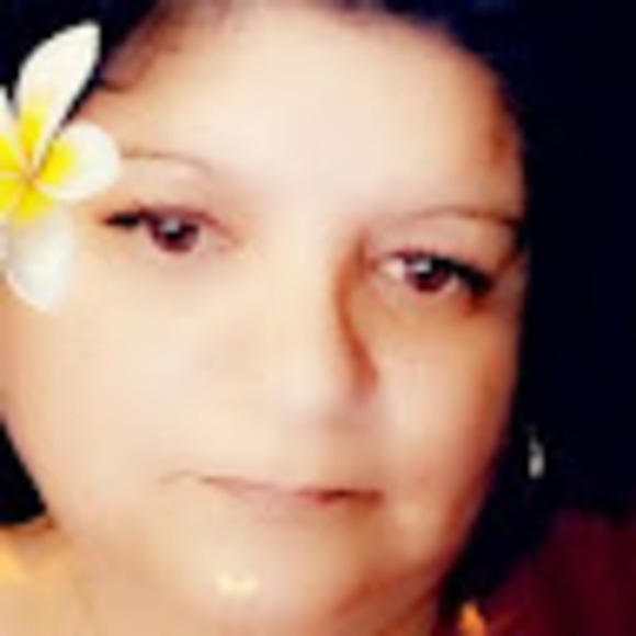 Meet your Posher, Idalia - Picture 1 of 1